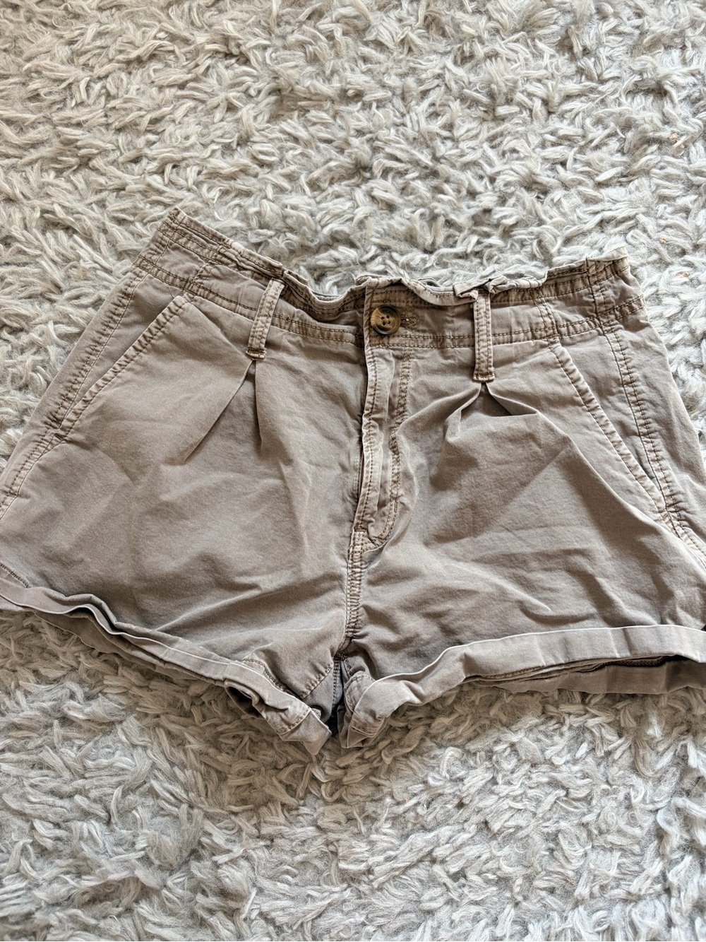 American Eagle Outfitters Beige High-Waist Casual Shorts